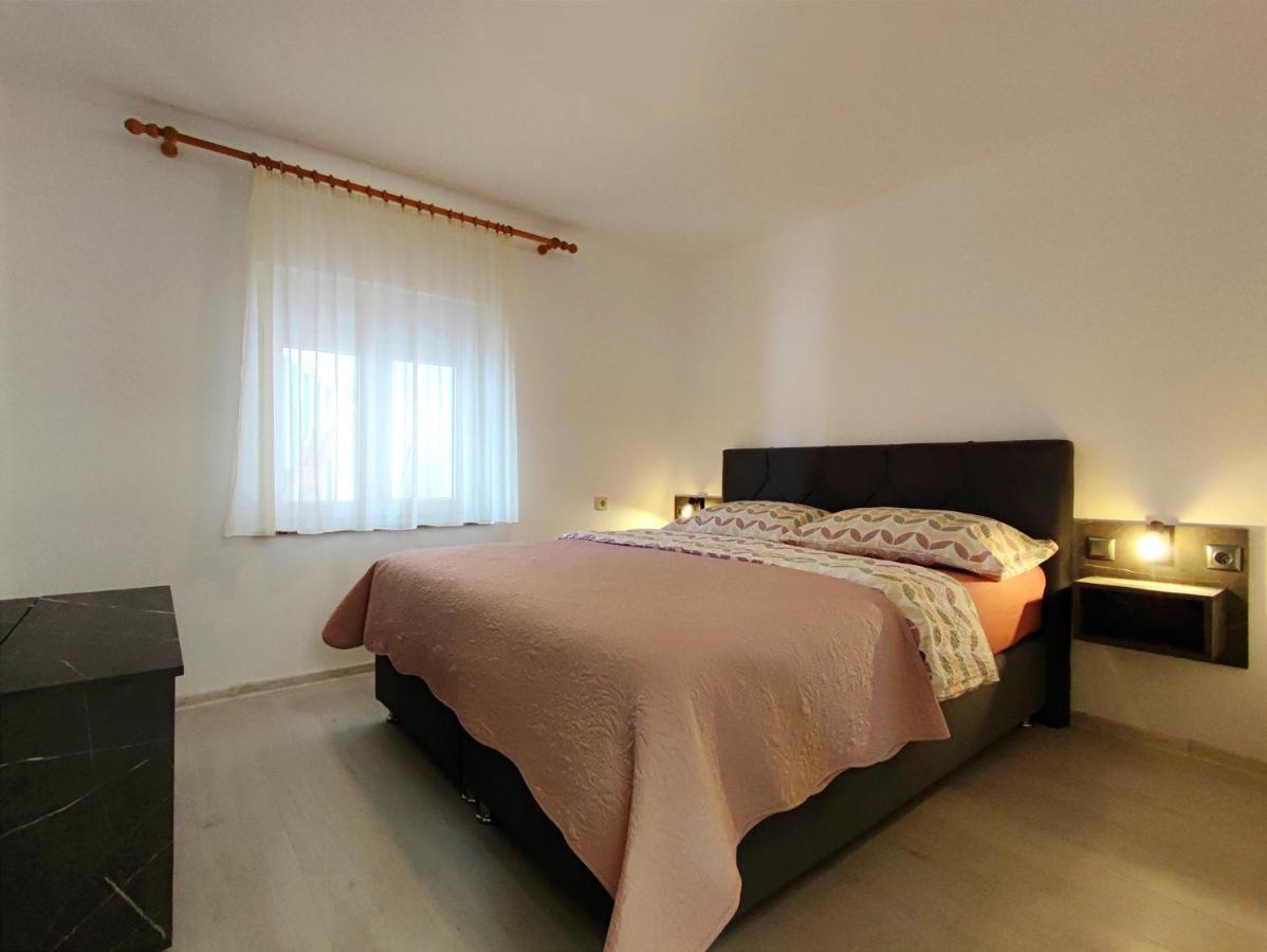 ויר Apartments Jolic מראה חיצוני תמונה