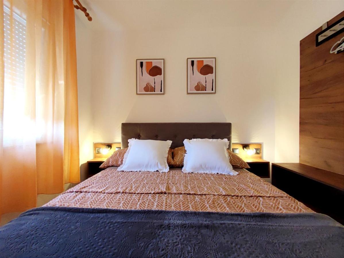 ויר Apartments Jolic מראה חיצוני תמונה
