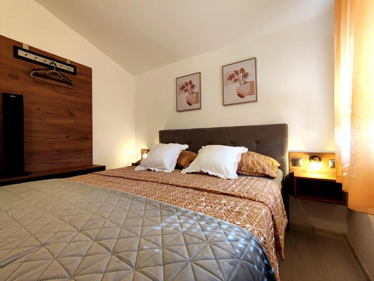 ויר Apartments Jolic מראה חיצוני תמונה