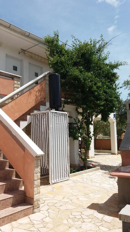 ויר Apartments Jolic מראה חיצוני תמונה