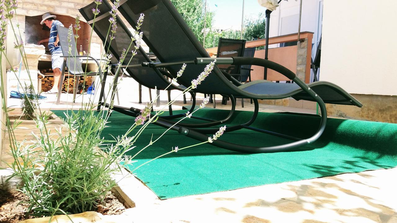 ויר Apartments Jolic מראה חיצוני תמונה