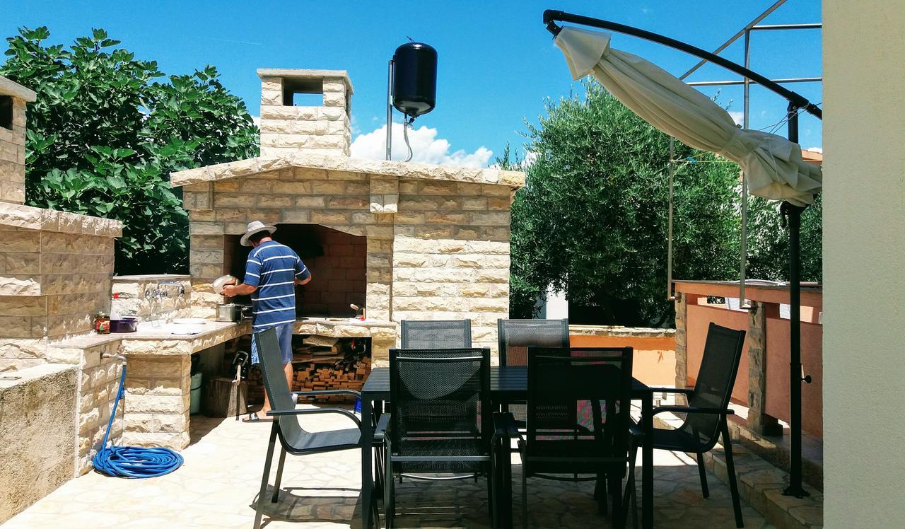 ויר Apartments Jolic מראה חיצוני תמונה